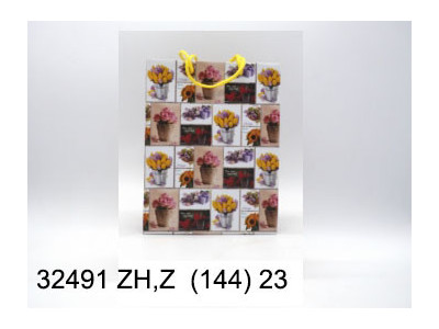 13835