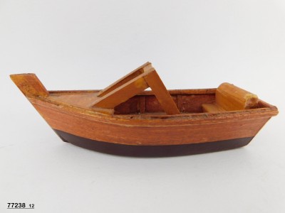 MOTOSCAFO LEGNO PICCOLO